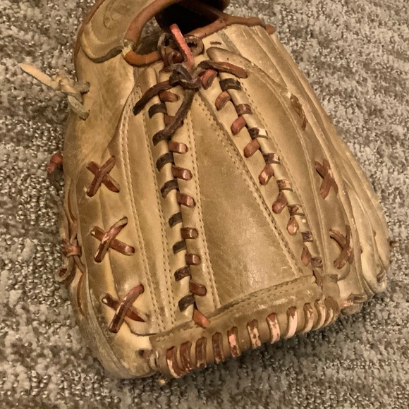 Vintage Regent 5416 Phil Rizzuto Model Leather Baseball Mit - Picture 4 of 9